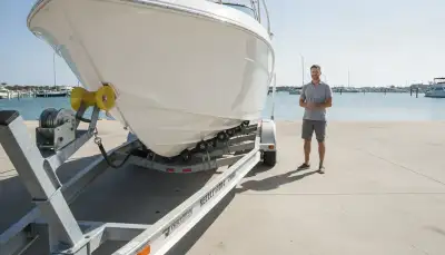 Optimale Kielauflagen für sicheren Bootstransport